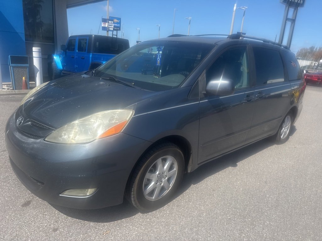 Used 2008 Toyota Sienna XLE image 6