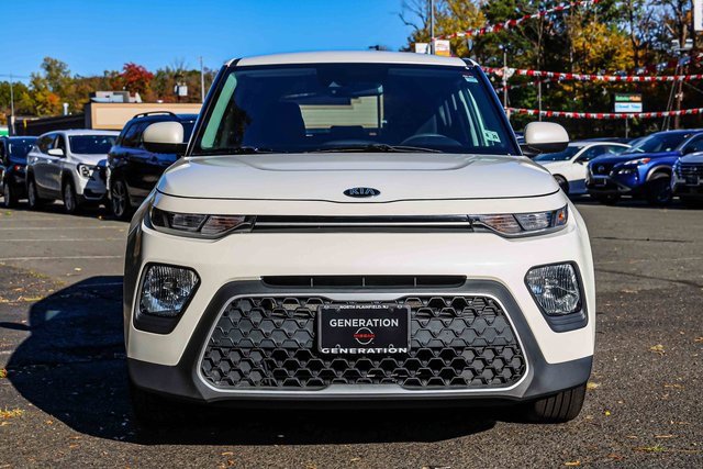 Used 2021 Kia Soul S image 2