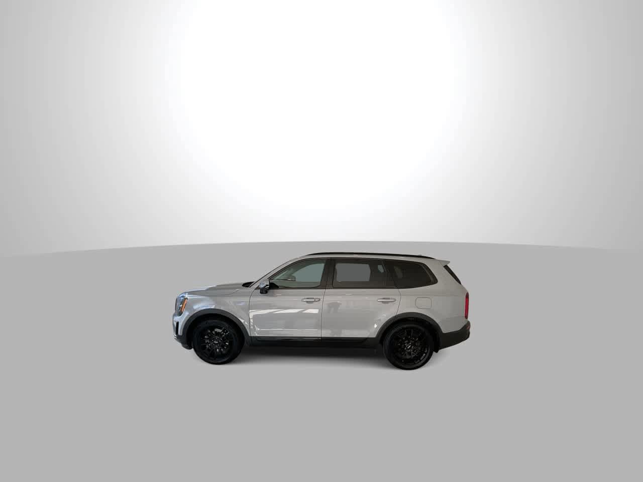 Used 2022 Kia Telluride SX w/ Nightfall Edition Package AWD/4WD image 5