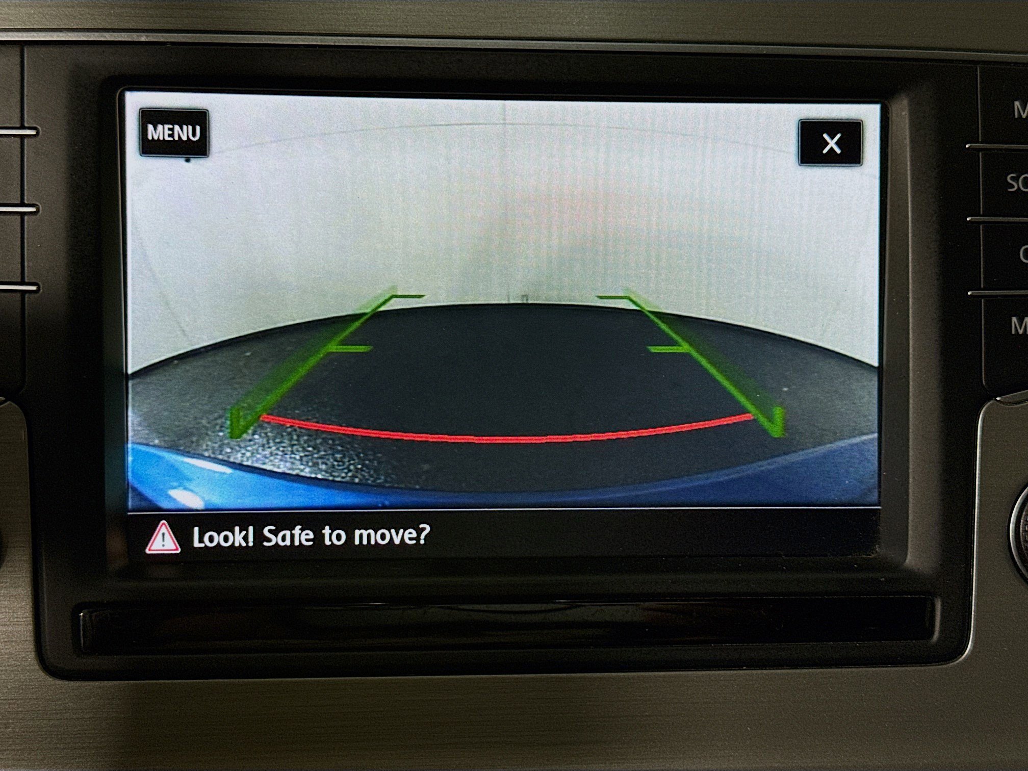 Used 2017 Volkswagen Golf S image 19