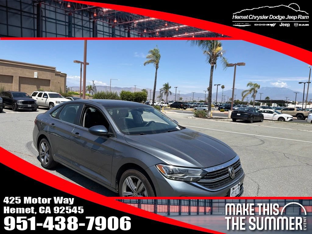 Used 2024 Volkswagen Jetta SE FWD image 1