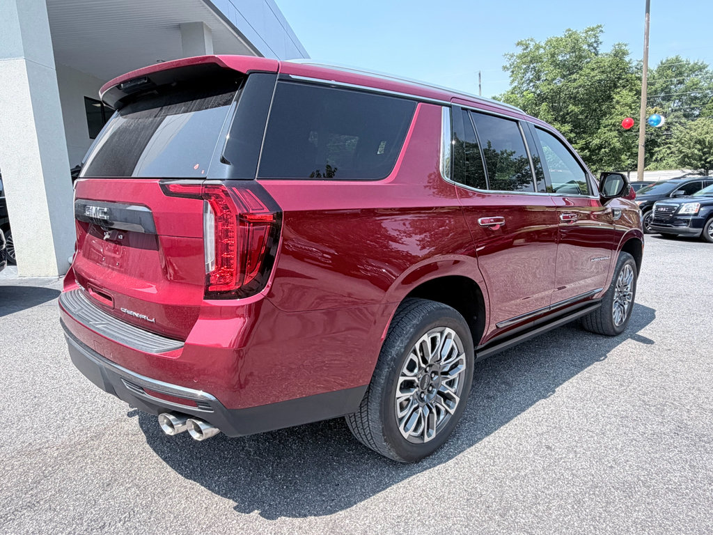 Used 2023 GMC Yukon Denali Ultimate AWD/4WD image 6