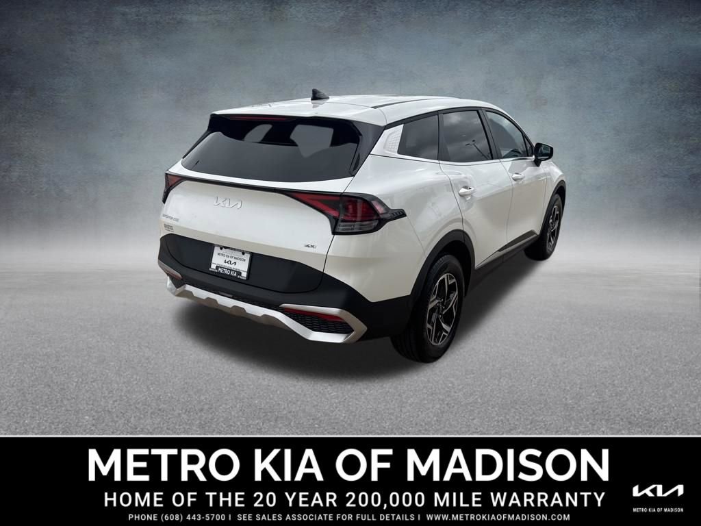 Used 2023 Kia Sportage LX AWD/4WD image 6