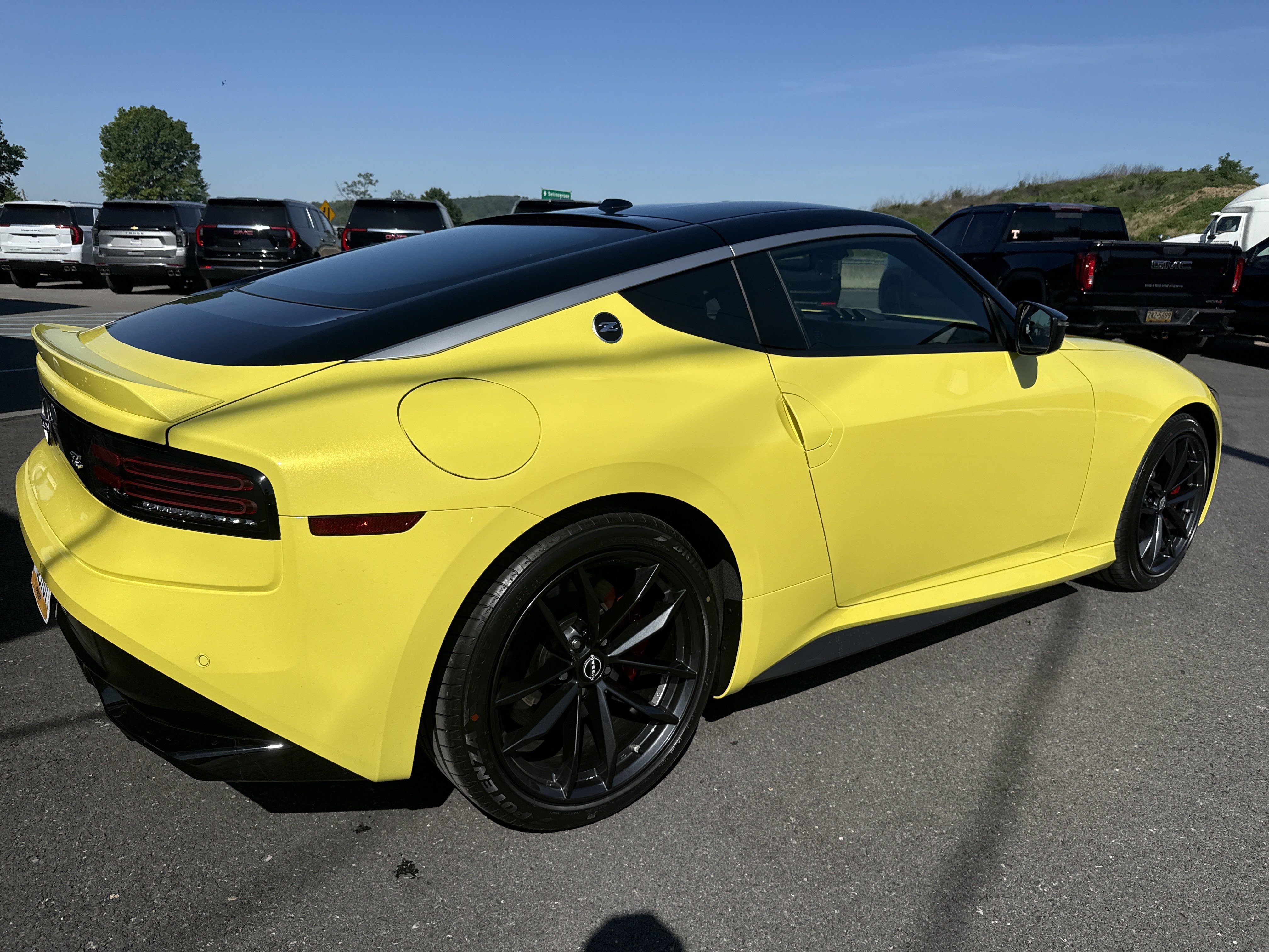 Used 2024 Nissan Z Performance w/ Floor Mat Package RWD image 3
