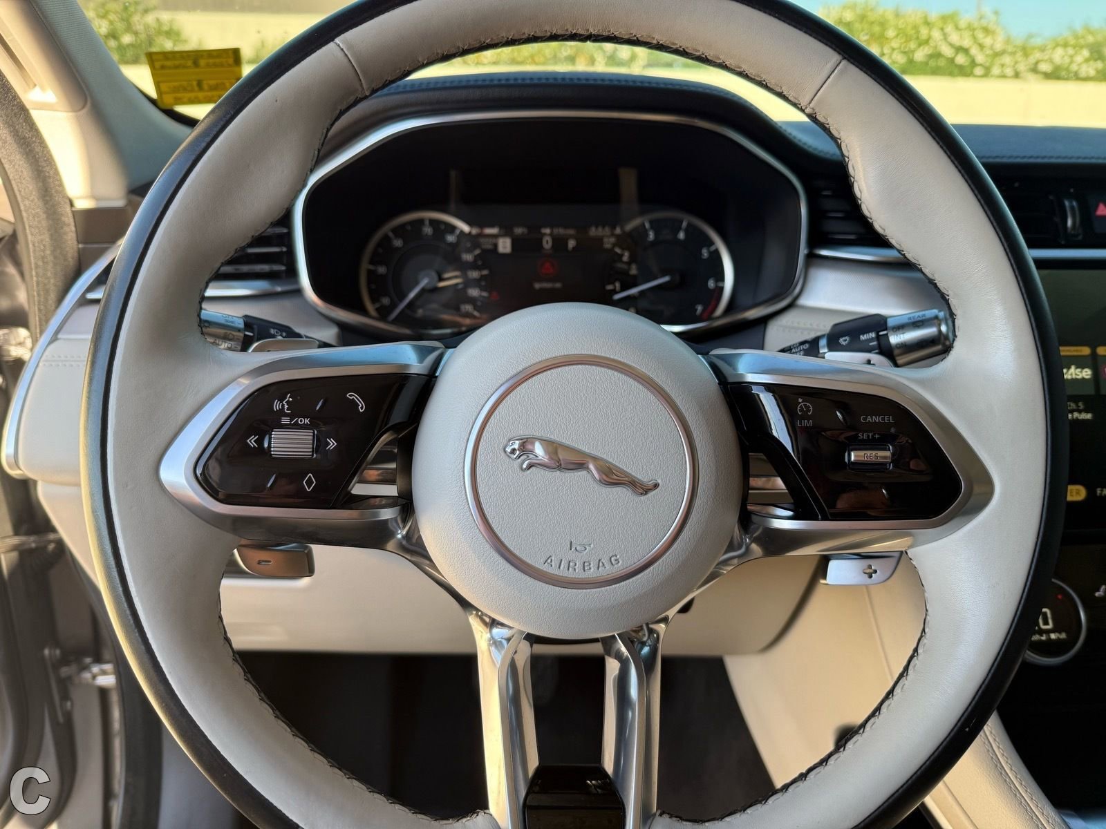 Used 2022 Jaguar F-PACE S image 26