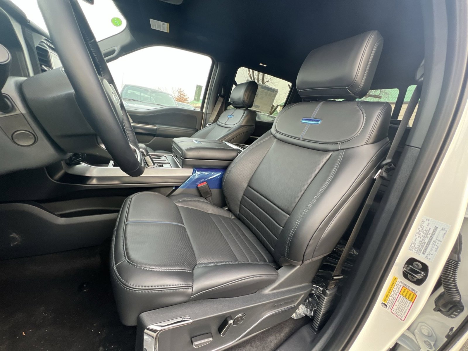 New 2025 Ford F150 Platinum w/ Equipment Group 702A High image 13