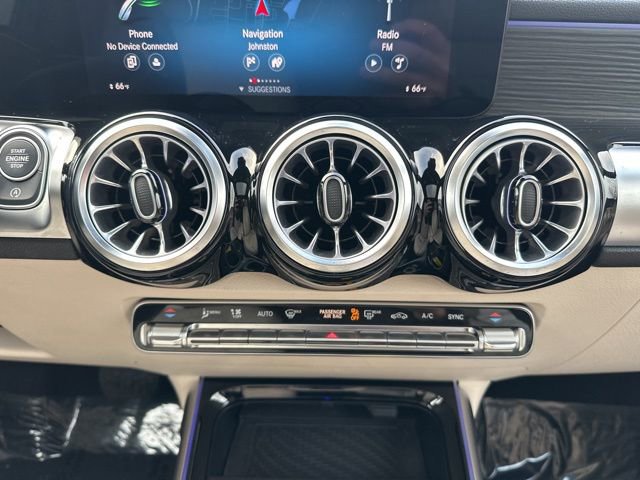 Used 2023 Mercedes-Benz GLB 250 4MATIC image 17