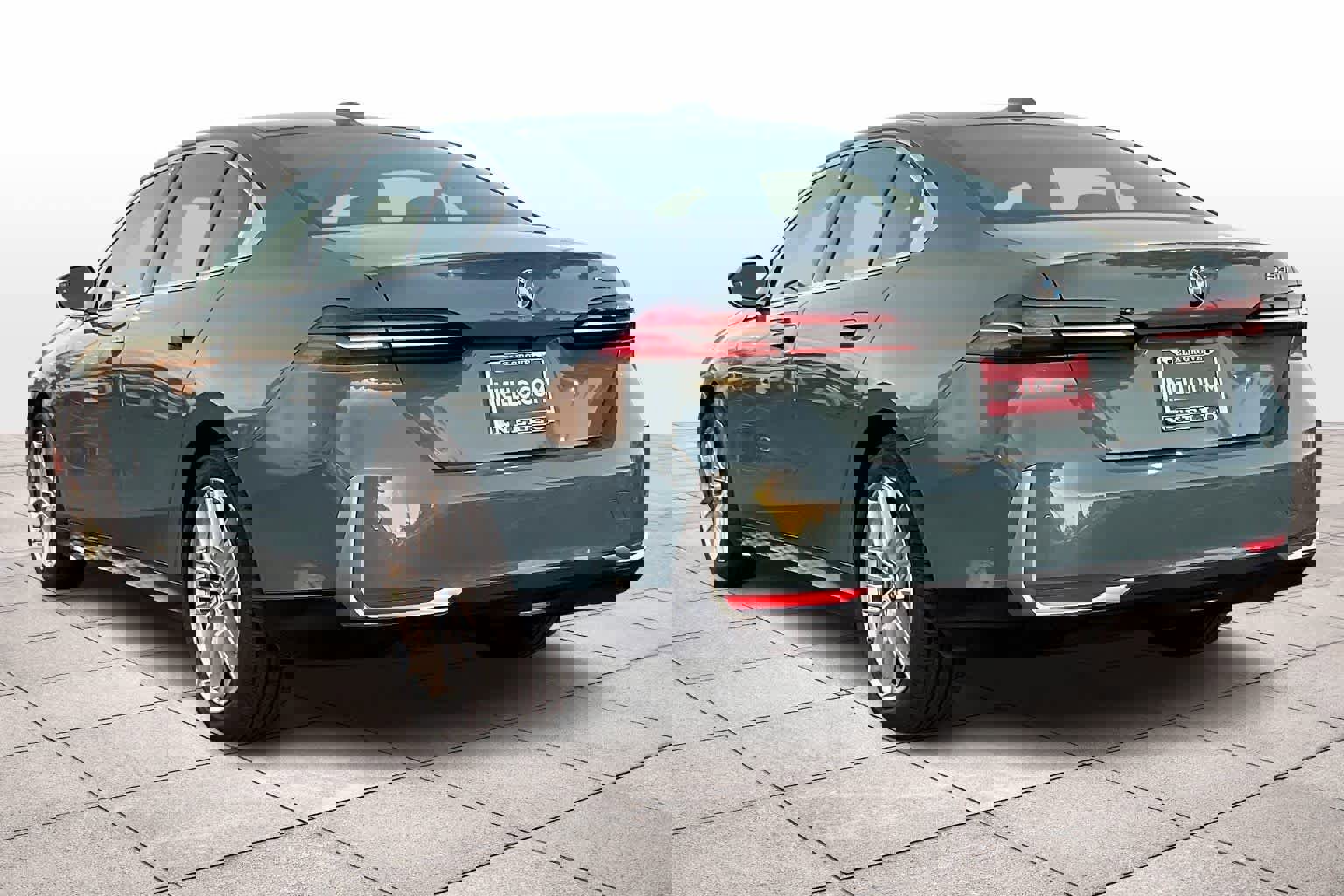 Used 2024 BMW 530i w/ Convenience Package image 15