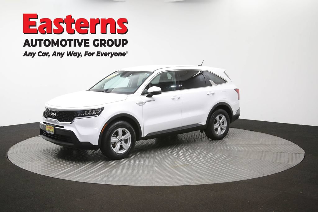 Used 2023 Kia Sorento LX FWD image 55