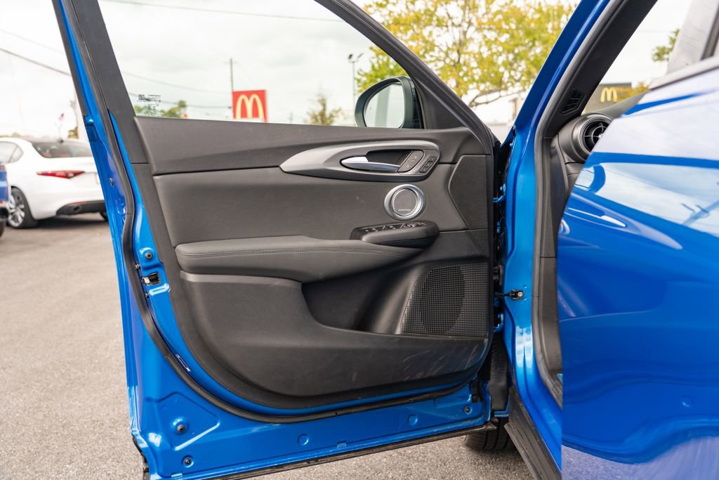 Used 2024 Alfa Romeo Tonale Veloce image 11