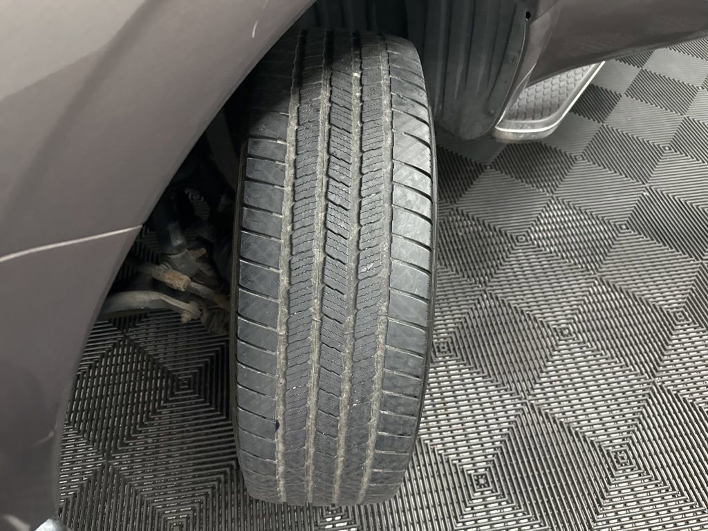 Used 2016 Nissan Titan SL AWD/4WD image 37