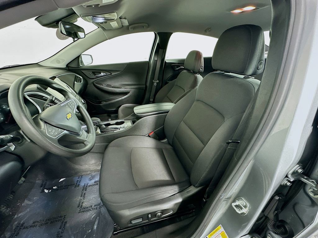 Used 2024 Chevrolet Malibu LT image 27