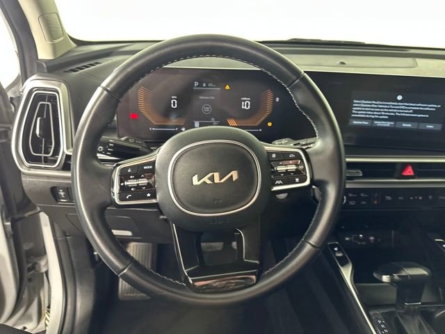 Used 2024 Kia Sorento S w/ Panoramic Sunroof Package image 14