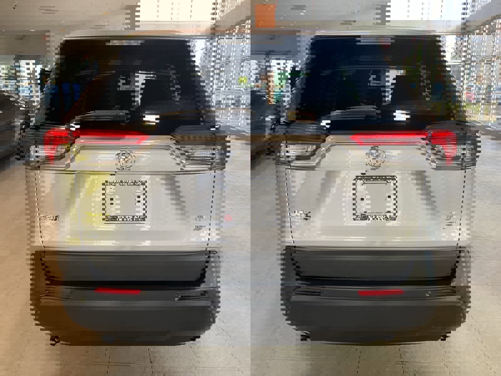 Used 2024 Toyota RAV4 LE image 6