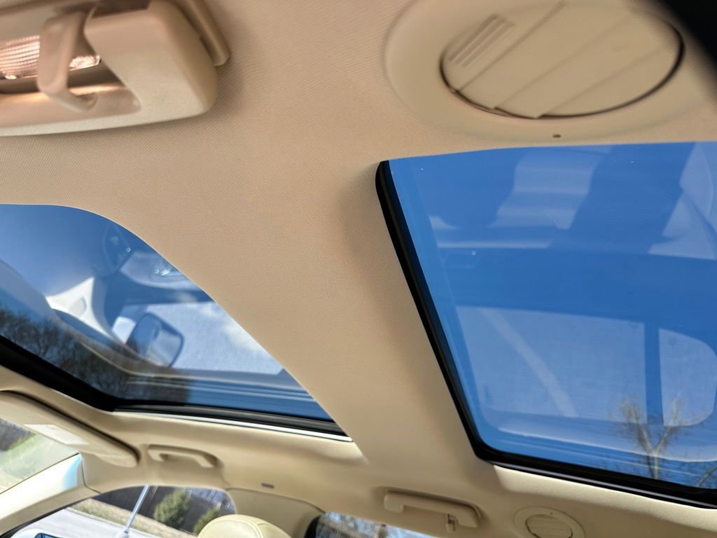 Used 2018 Lincoln MKT AWD w/ Technology Package image 14