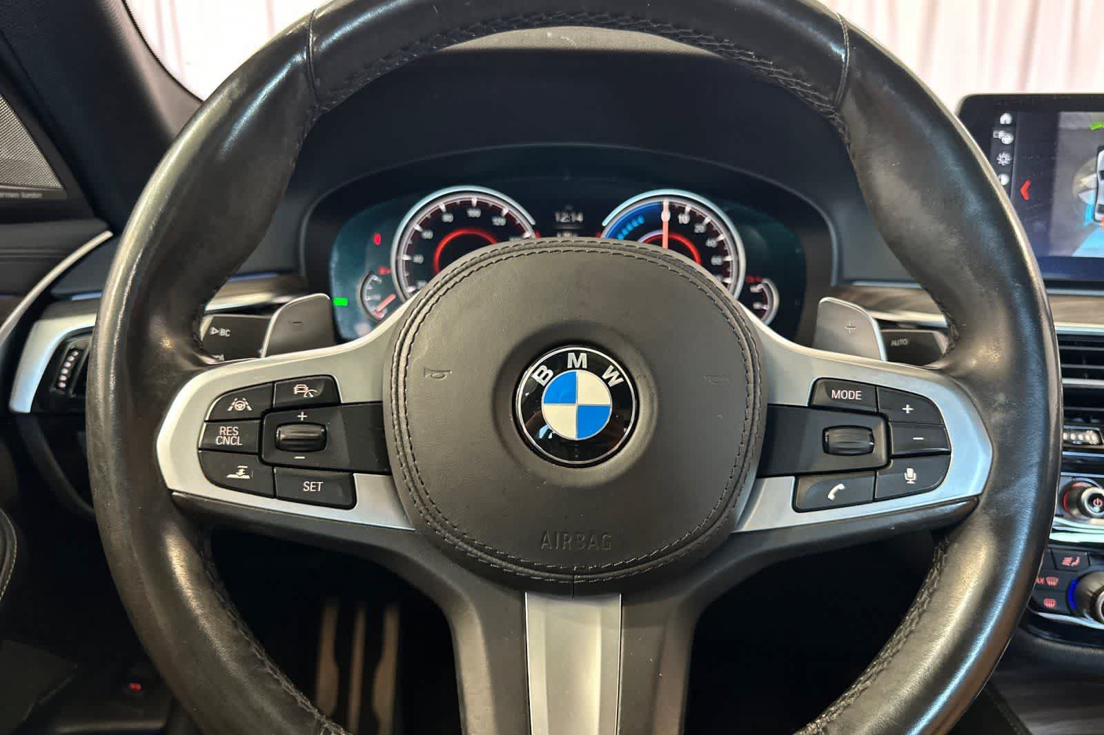 Used 2018 BMW 530e RWD image 25