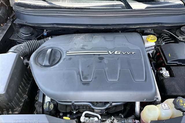 Used 2019 Jeep Cherokee Limited AWD/4WD image 9