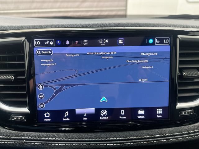 Used 2025 Chrysler Pacifica Limited FWD image 21