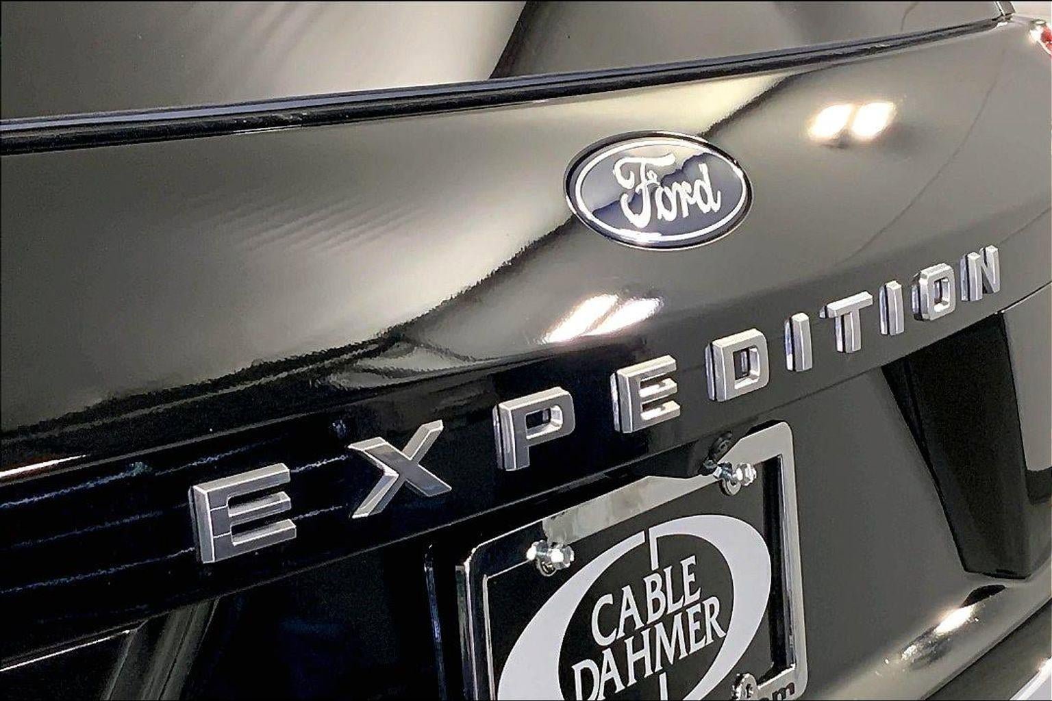 Used 2025 Ford Expedition Active AWD/4WD image 30