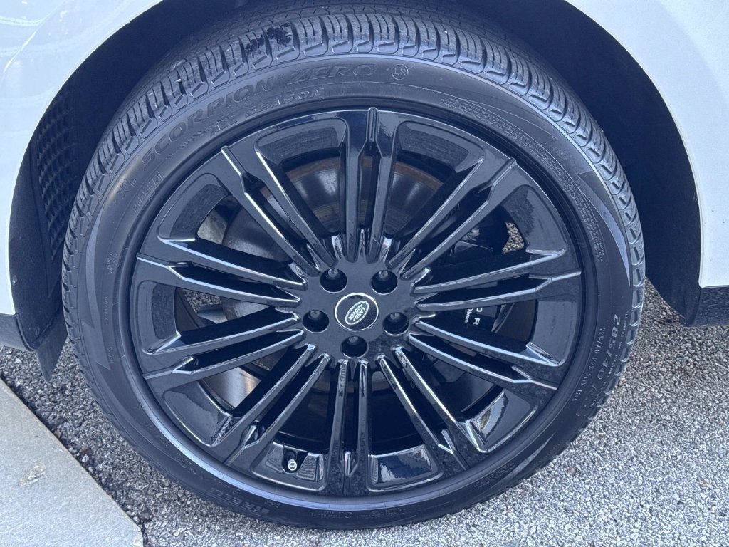 Certified 2024 Land Rover Range Rover Autobiography AWD/4WD image 12