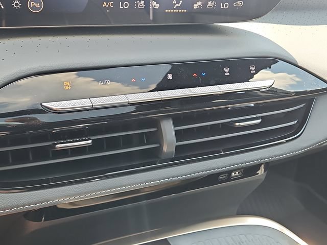 New 2026 Buick Enclave Avenir w/ Super Cruise Package AWD/4WD image 26