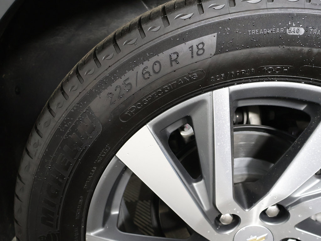 Used 2024 Chevrolet Equinox LT w/ LPO, Floor Liner Package FWD image 20