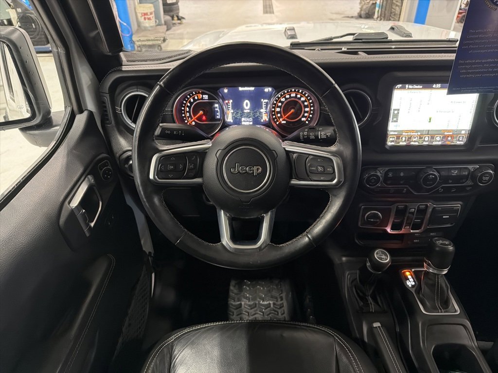 Used 2018 Jeep Wrangler Unlimited Sahara image 2