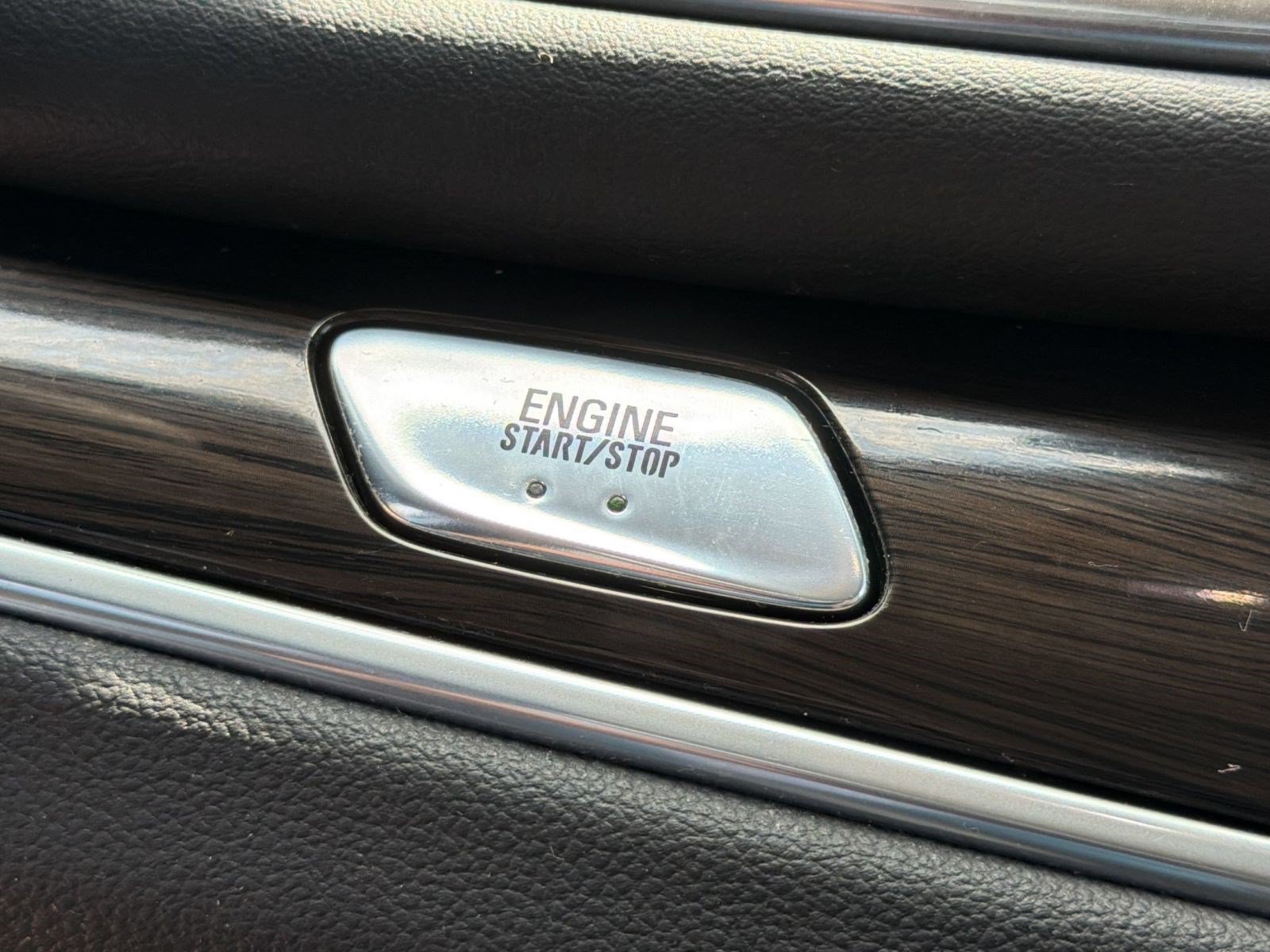 Certified 2018 Buick Enclave Essence FWD image 16
