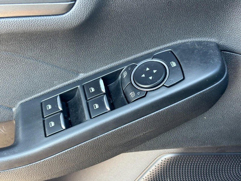 Used 2023 Ford Escape SE FWD image 17