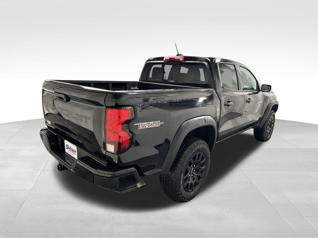 Used 2023 Chevrolet Colorado Trail Boss w/ Advanced Trailering Package AWD/4WD image 4