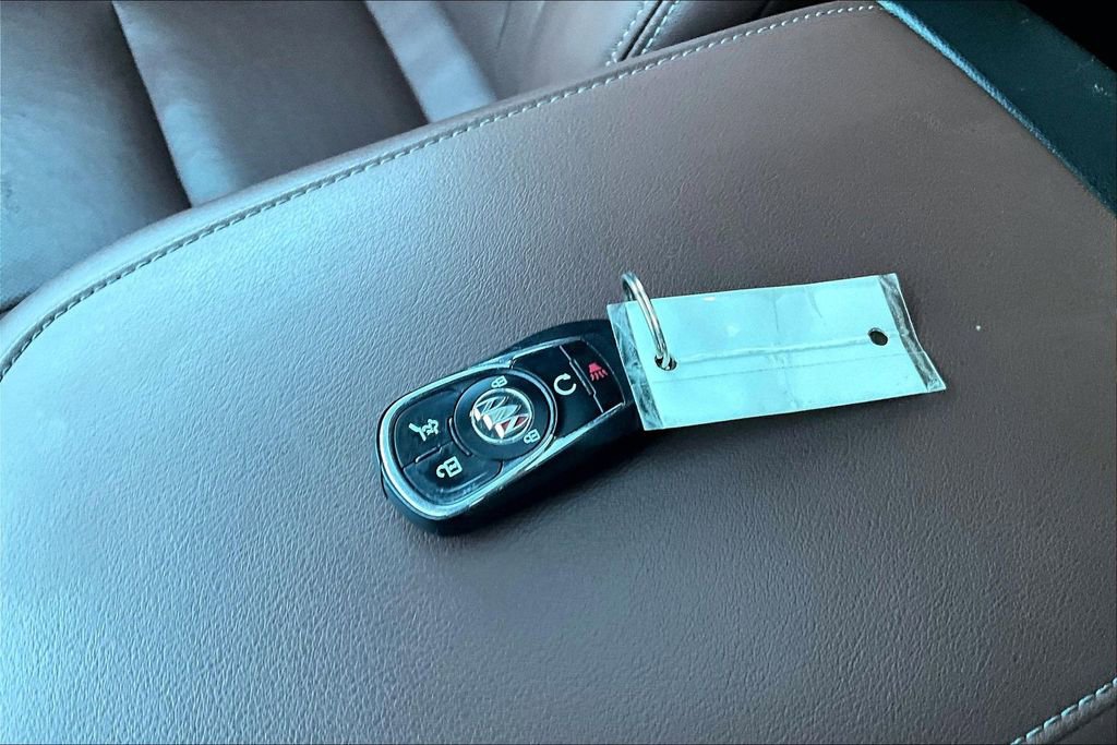 Used 2021 Buick Enclave Avenir w/ Avenir Technology Package image 34