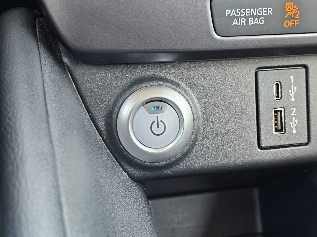 Used 2024 Nissan Leaf S FWD image 39