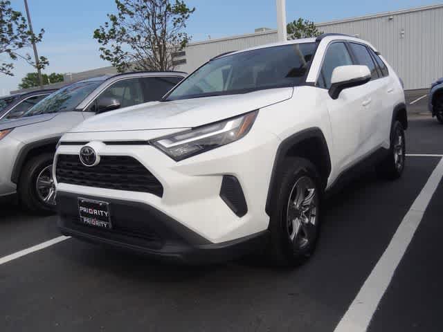 Certified 2024 Toyota RAV4 XLE FWD image 1