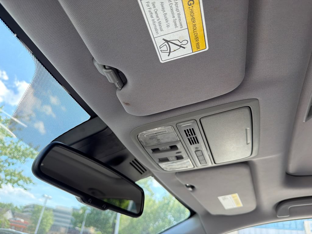 Used 2018 Honda CR-V Touring image 31