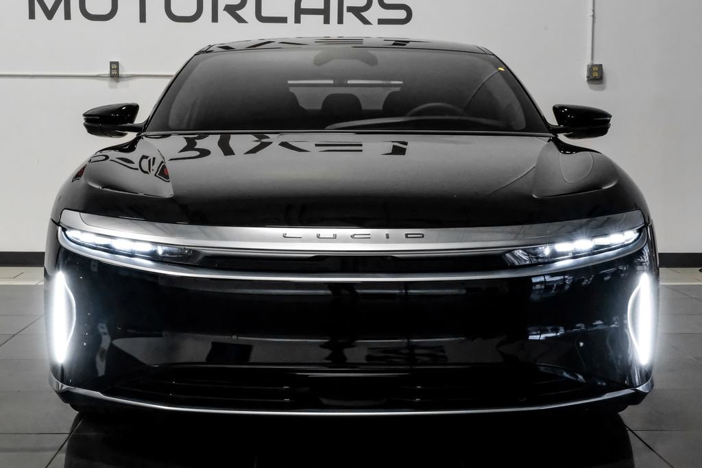 Used 2025 Lucid Air Touring image 8