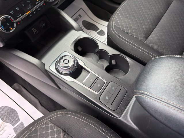 Used 2025 Ford Escape Active w/ Cold Weather Package AWD/4WD image 21