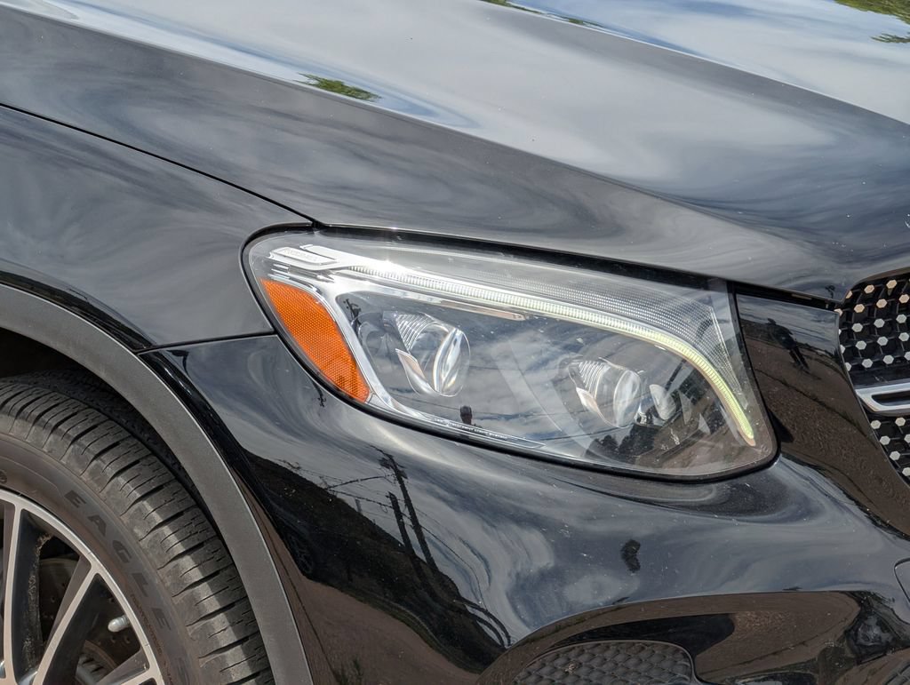 Certified 2019 Mercedes-Benz GLC 300 4MATIC Coupe image 8