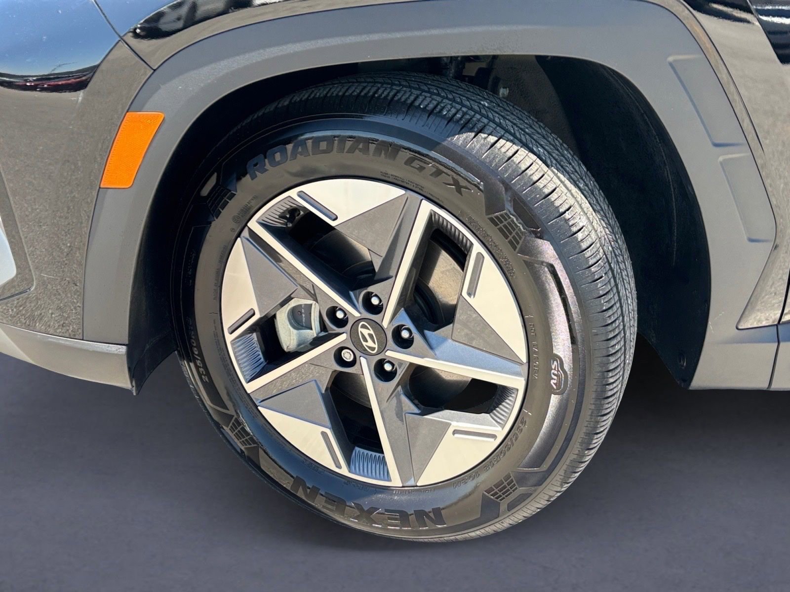 Certified 2025 Hyundai Tucson SEL FWD image 9