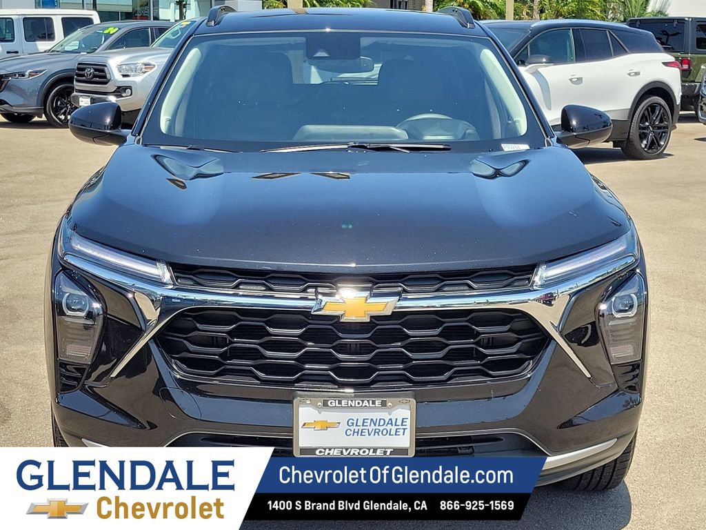 Certified 2025 Chevrolet Trax LT FWD image 16