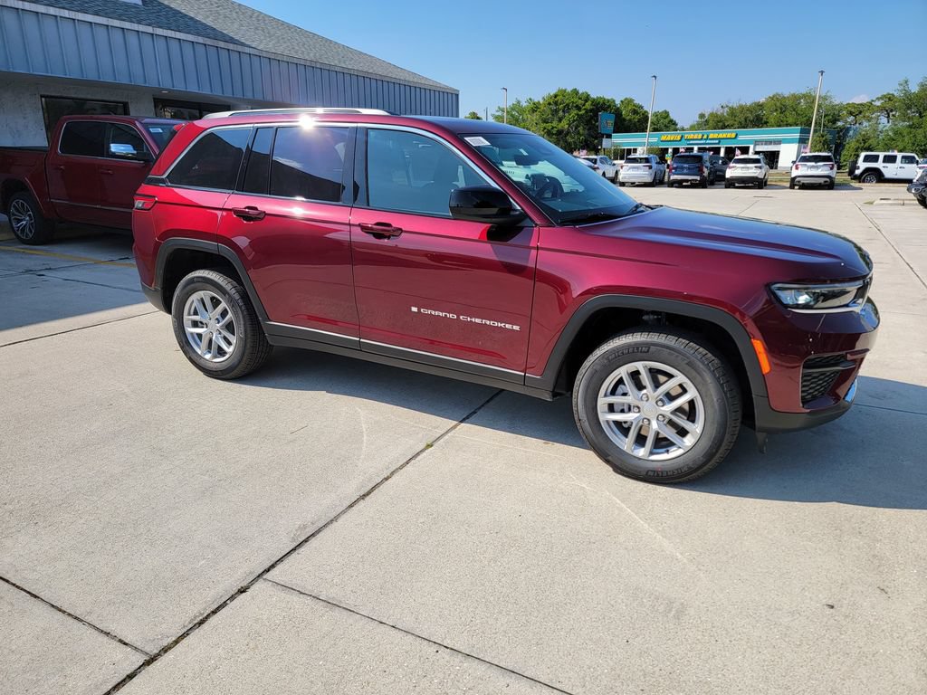 New 2026 Jeep Grand Cherokee Laredo X RWD image 7