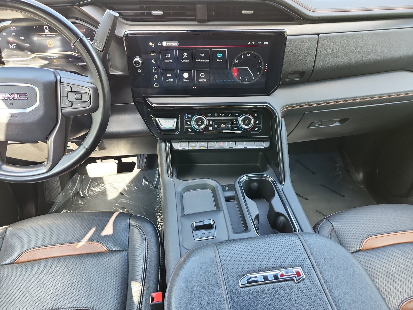 Used 2024 GMC Sierra 3500 AT4 w/ AT4 Premium Plus Package AWD/4WD image 11