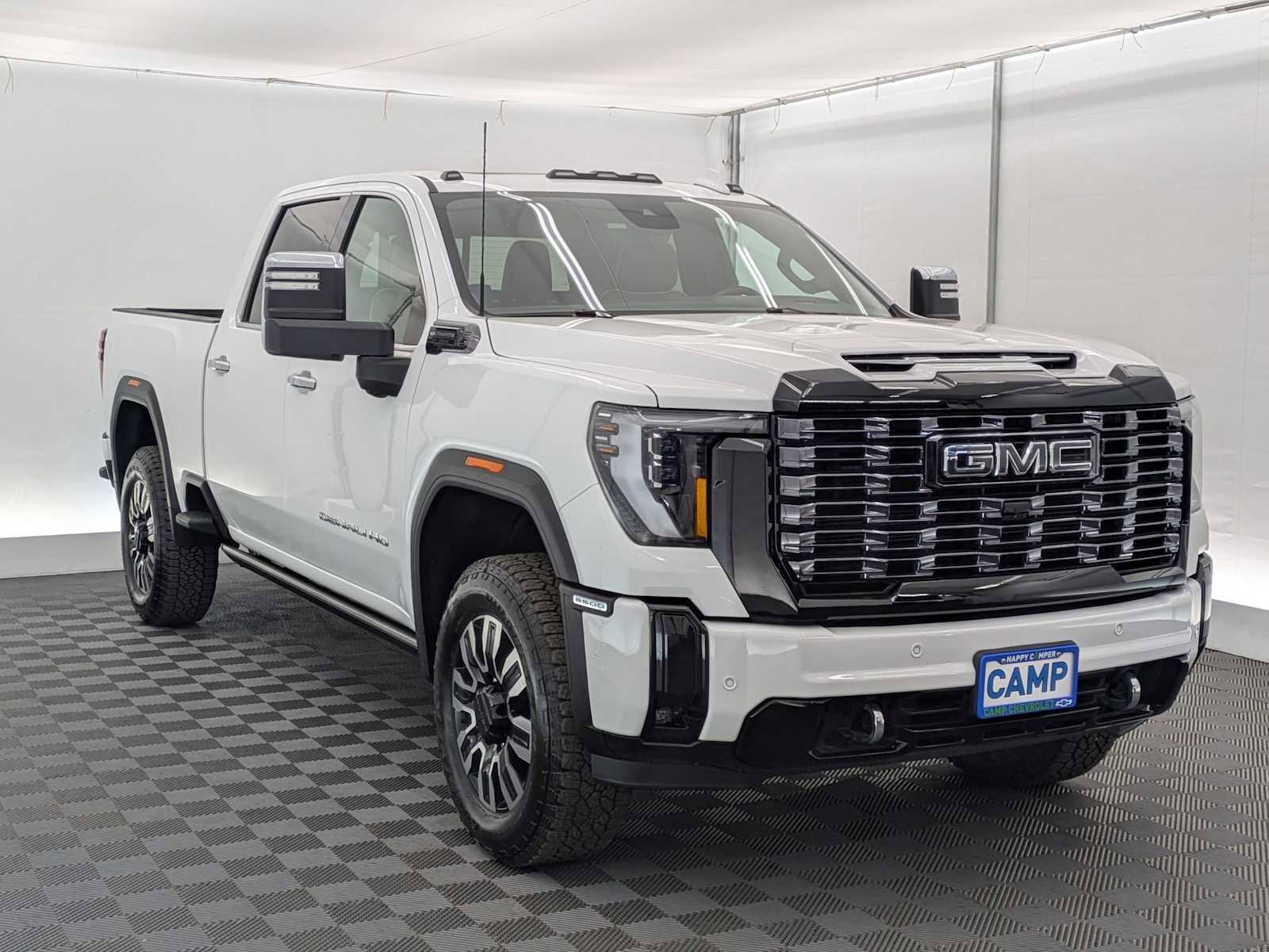 Used 2025 GMC Sierra 3500 Denali Ultimate AWD/4WD image 8