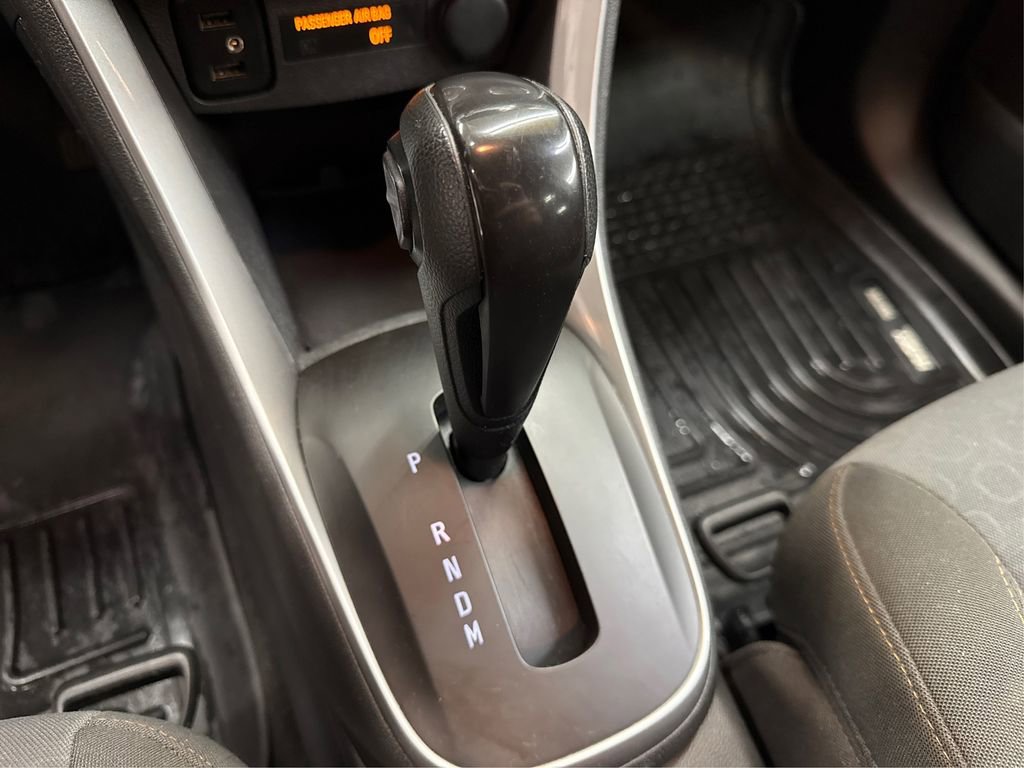 Used 2018 Chevrolet Trax LS AWD/4WD image 29