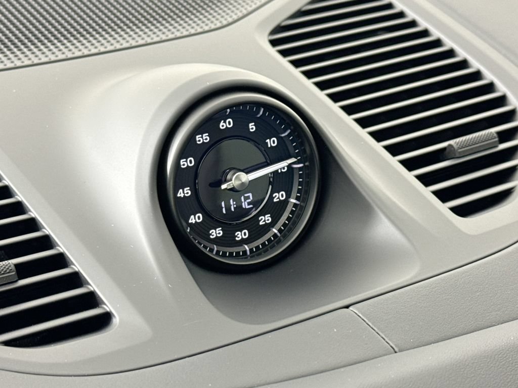 New 2026 Porsche Cayenne Coupe AWD/4WD image 17