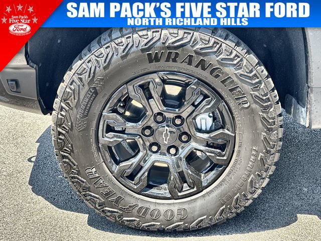 Used 2025 Chevrolet Silverado 1500 ZR2 w/ Technology Package AWD/4WD image 19
