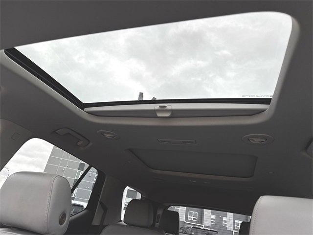 Used 2021 Chevrolet Traverse Premier w/ LPO, Floor Liner Package image 19