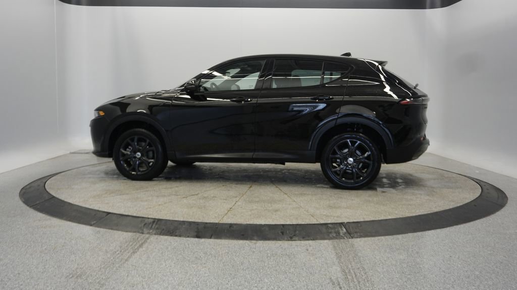 Used 2024 Dodge Hornet GT w/ GT Blacktop Package image 3