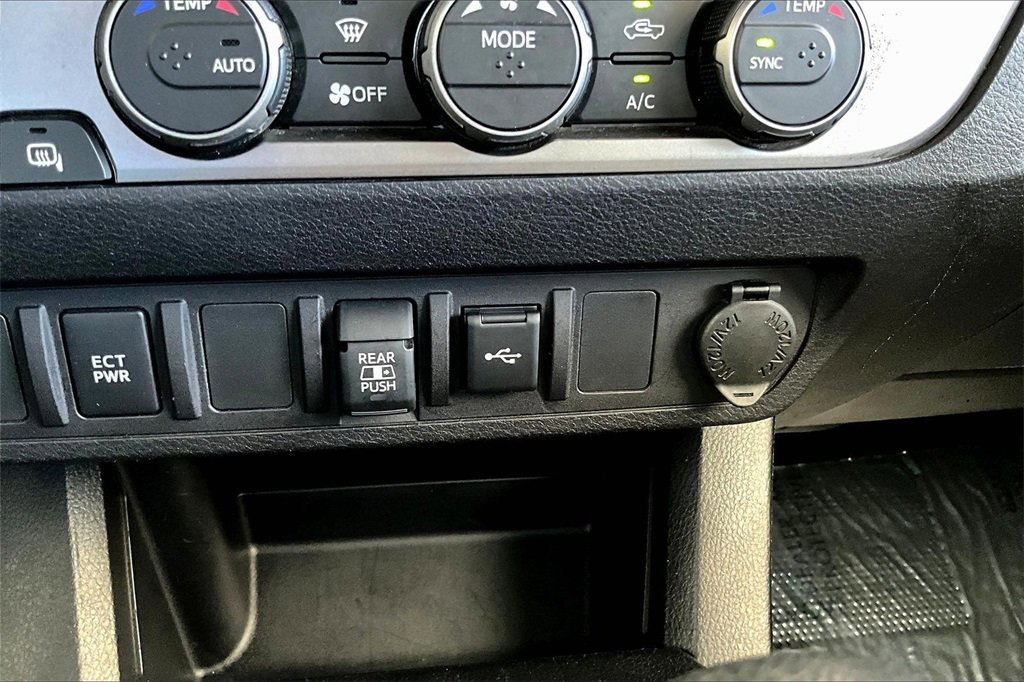 Used 2022 Toyota Tacoma SR5 image 17