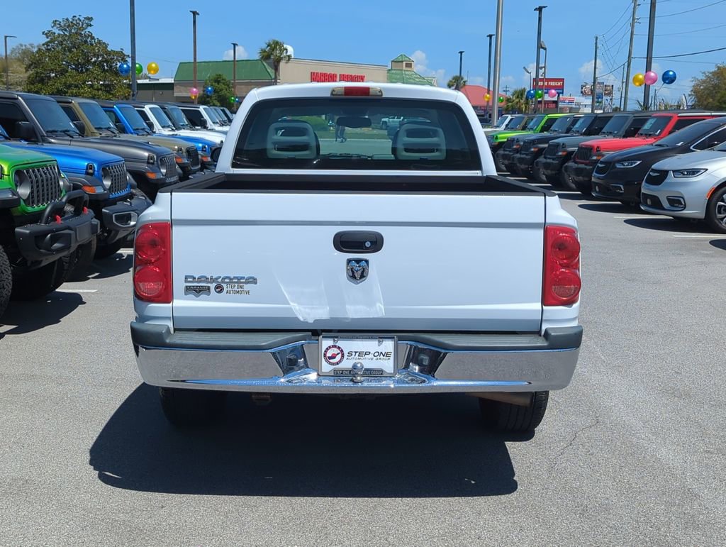 Used 2005 Dodge Dakota Laramie AWD/4WD image 6