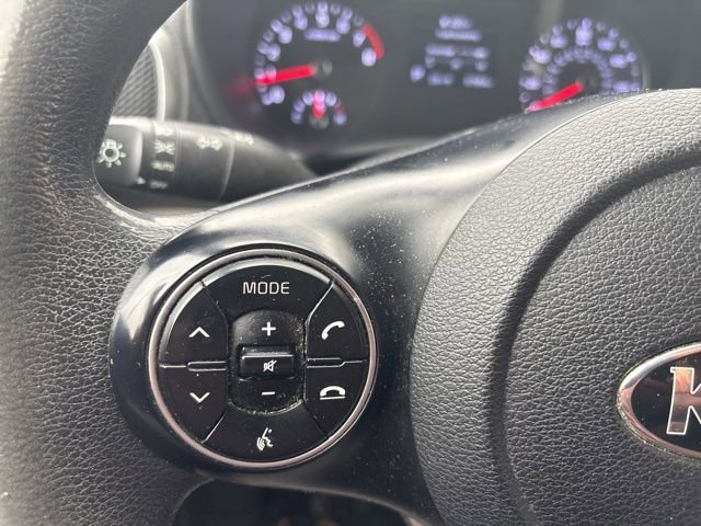 Used 2021 Kia Soul LX image 16